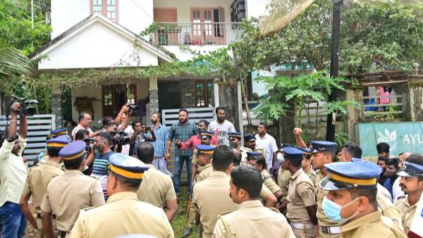 ఆర్ఎస్ఎస్ , హిందూ ధార్మిక సంస్థలను అప్రమత్తం చేసిన పోలీసులు ఆర్ఎస్ఎస్ , హిందూ ధార్మిక సంస్థలను అప్రమత్తం చేసిన పోలీసులు