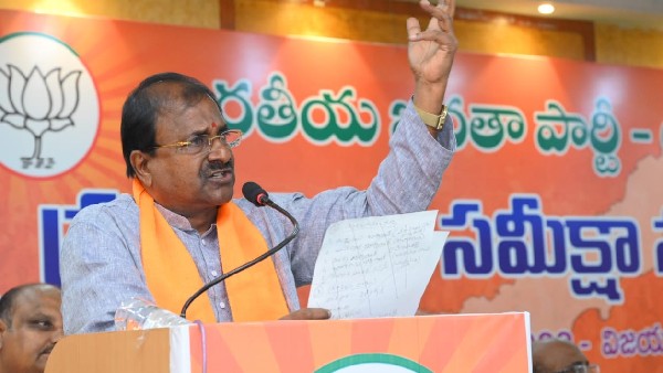 పవన్‌ను టచ్ చేస్తే అంటూ సోము వీర్రాజు వార్నింగ్, ఫోన్