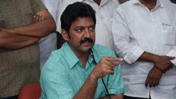 No doubt i will contest on YSRCP ticket in next elections,Pawan Kalyan needs to control his fans-Vallabhaneni Vamsi