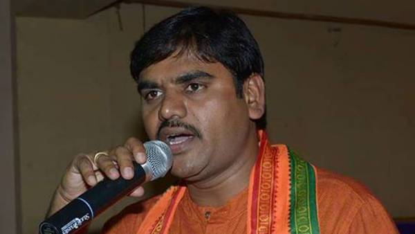 కేసీఆర్ క్షమాపణలు చెప్పాకే ఏపీలో అడుగుపెట్టాలన్న విష్ణువర్ధన్