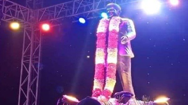  రాష్ట్రం మొత్తం పునీత్ రాజ్ కుమార్ విగ్రహాలు