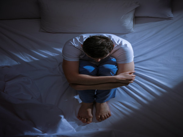 నిద్ర ఇలా పోయేలా శరీరాన్ని, మనసును రెడీ చేస్కోవాలి 