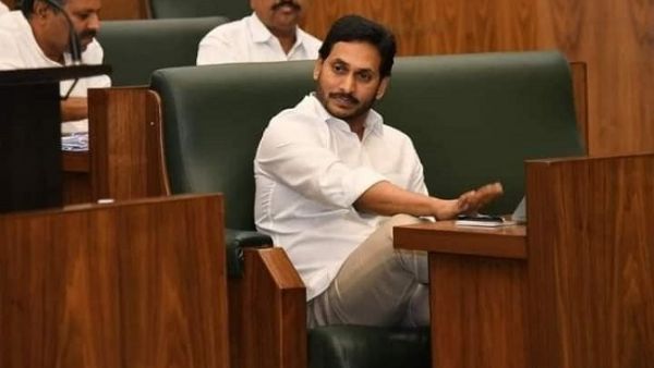 సాంప్రదాయంలో విప్లవ భావాలు కలిగిన జగన్
