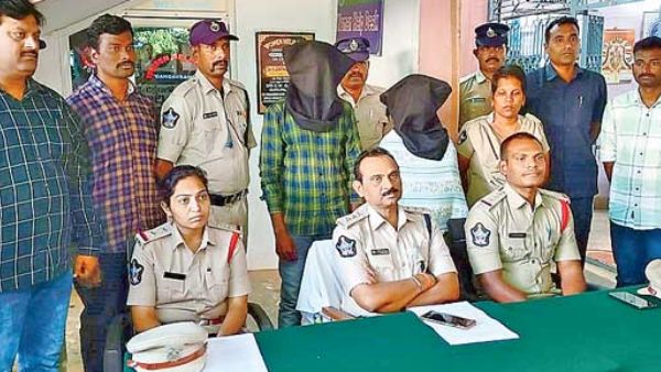 పెళ్లి నగలు ప్రియుడికి.. అడిగిన భర్త హత్య