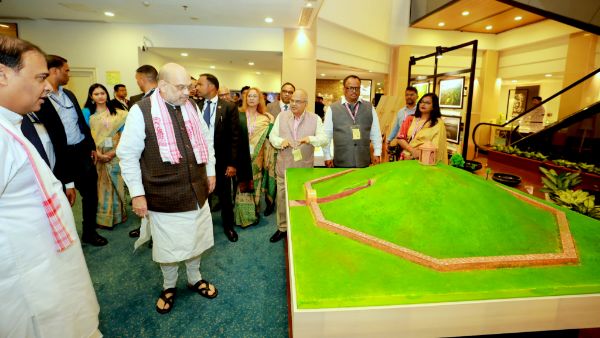 అసలు చరిత్ర బయటికొస్తే.. వక్రీకరించిన చరిత్ర మట్టిలోకే అసలు చరిత్ర బయటికొస్తే.. వక్రీకరించిన చరిత్ర మట్టిలోకే