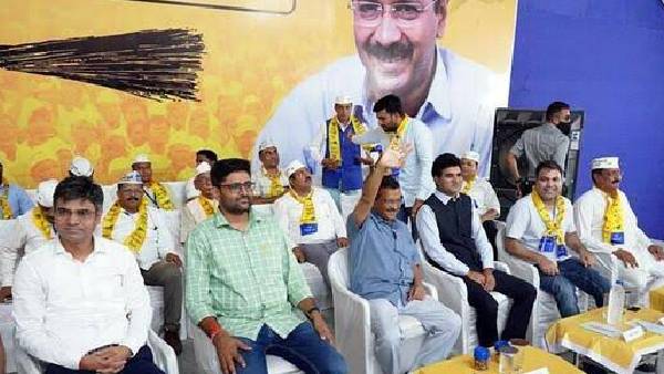 gujarat assembly polls : congress, aap pose these challenges to bjp-what critics say ? 