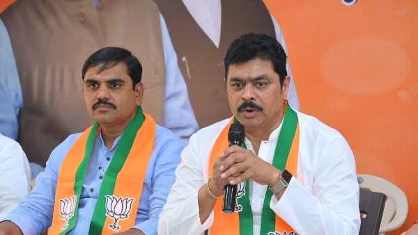 ap bjp leaders target ysrcp over enchroachments in vizag ahead of pm modis tour
