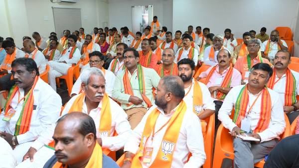 యువతరం ఓట్లే కీలకం