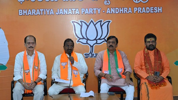 జగనన్న కాలనీలపై సోము ఫైర్
