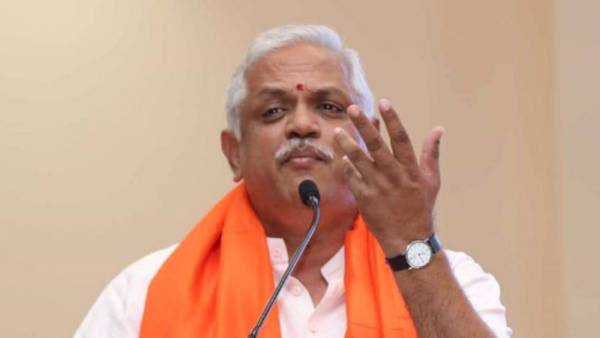 సిట్ నోటీసుల్లో పొరపాటా? నిజం నిగ్గు తేల్చేందుకా?