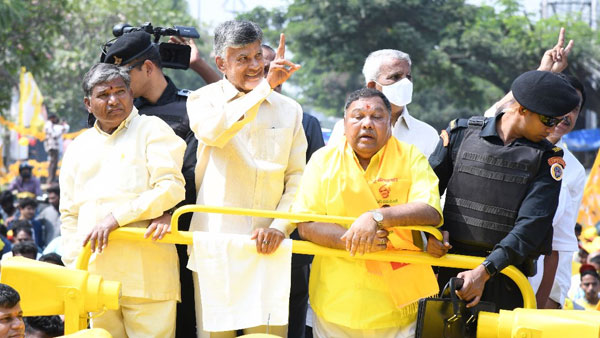 TDP Chief Chandra Baby interesting Comments on KCR amid PM Modi Telugu states visit