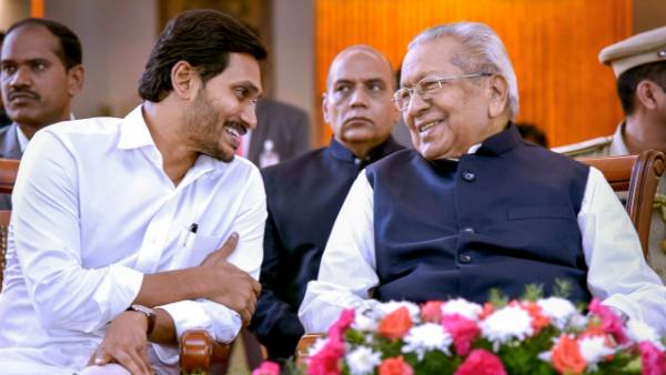 తొలి ప్రభుత్వంగా గుర్తింపు