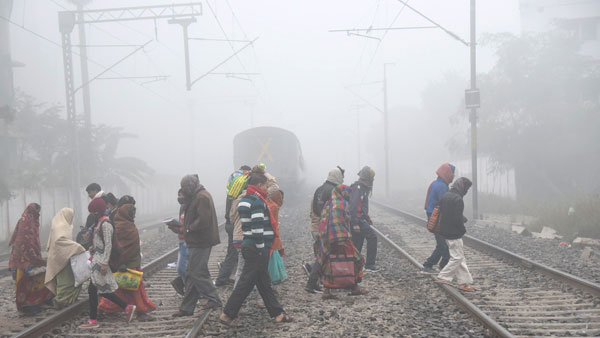 Temperatures drops in AP and Telangana, resulting in cold waves people asked to take precautions