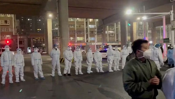 షాంఘైలో ఆందోళన.. షాంఘైలో ఆందోళన..