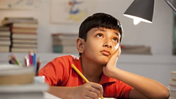 మీరు సాధించాలని కన్న కలలు వారిపై రుద్దితే వారి భవితవ్యం అంధకారం