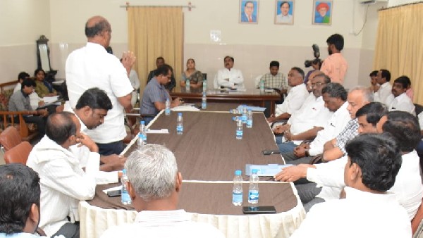 గన్నీ బ్యాగుల నాణ్యత, ధరపై అధ్యయనం చెయ్యటానికి కమిటీ