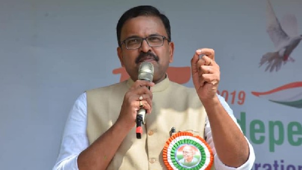 మహారాష్ట్ర, తమిళనాడు ఆదర్శం కావాలన్న లక్ష్మీనారాయణ