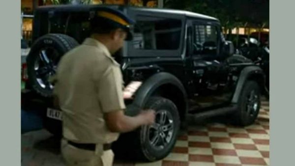Kerala horror: A 19-year-old model from Kochi was gang-raped inside a car, Police have detained 4 Kerala horror: A 19-year-old model from Kochi was gang-raped inside a car, Police have detained 4
