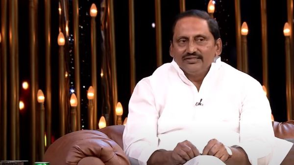 ప్రజలంతా సంతోషంగా ఉన్నారు