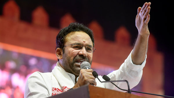 టీఆర్ఎస్ బీజేపీపై దాడి చేస్తుంది అందుకే టీఆర్ఎస్ బీజేపీపై దాడి చేస్తుంది అందుకే