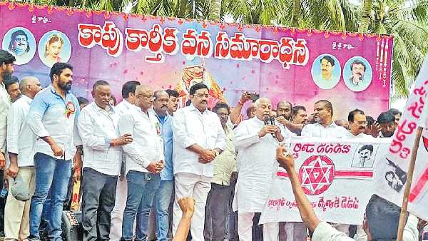 Janansena Protest against DY CM Kottu Satyanarayana, TDP confident on Lokesh winning in Mangalagiri Janansena Protest against DY CM Kottu Satyanarayana, TDP confident on Lokesh winning in Mangalagiri