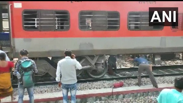 Fire broke out in a coach of the Bangalore - Howrah express train in Chittoor of Andhra Pradesh