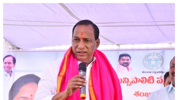 ఐటీ విచారణకు హాజరు కాని మంత్రి మల్లారెడ్డి.. తన గైర్హాజరుపై చెప్పిందిదే ఐటీ విచారణకు హాజరు కాని మంత్రి మల్లారెడ్డి.. తన గైర్హాజరుపై చెప్పిందిదే