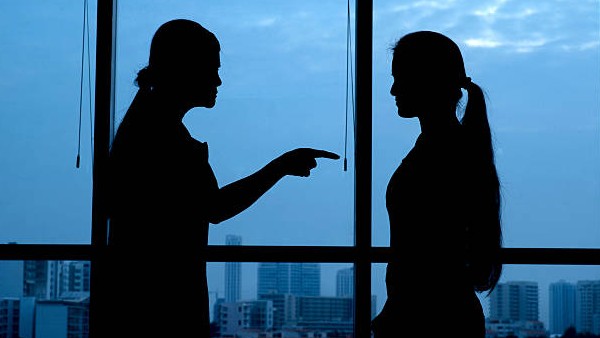 తల్లి కోరికతో కూతురికి షాక్