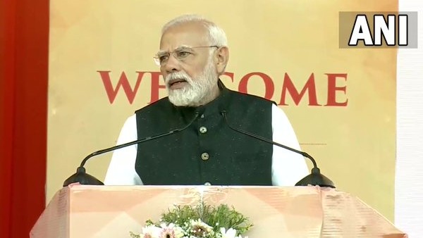 పగ్గాలు అందుకోనున్న మోడీ