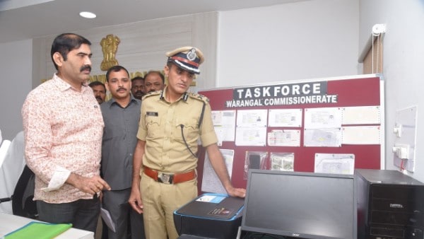 నకిలీ గుర్తింపు కార్డులతో బీమా సొమ్ము స్వాహా చేత ఏడుగురు సభ్యుల ముఠా అరెస్ట్