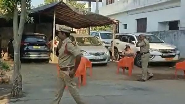 పాదయాత్ర అనుమతి కోసం..