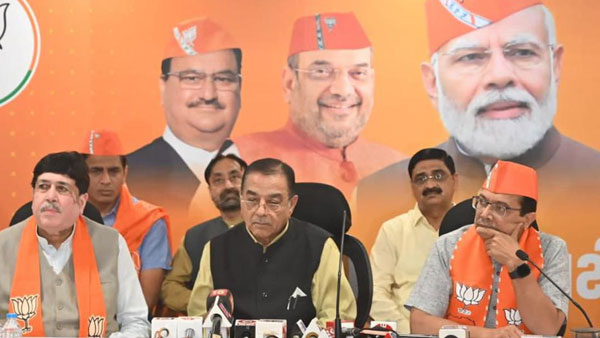 చోటా ఉదయపూర్ లో కాంగ్రెస్ కు షాక్