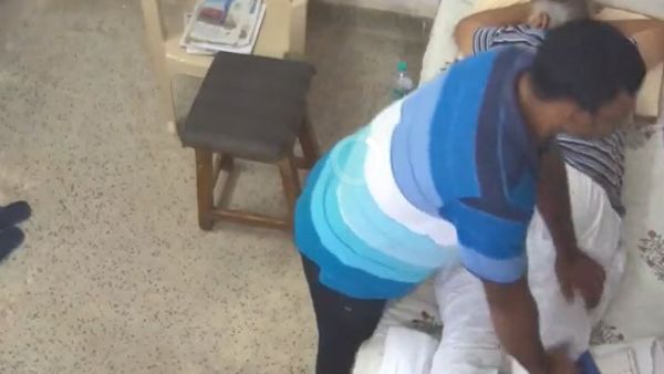  Viral Video: Jailed Delhi minister and AAP leader Satyendar Jain getting a massage inside Tihar jail
