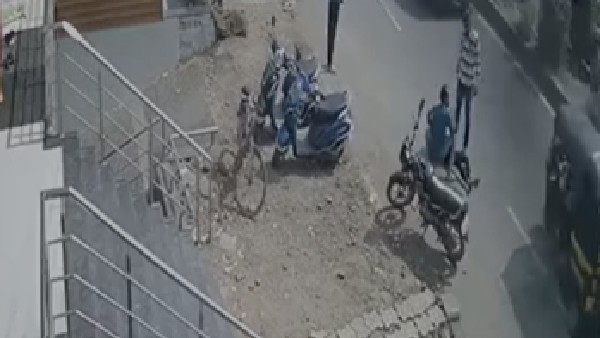  పోలీసులతో లైంగిక దాడి గురించి చెప్పిన బాలిక.. పోక్సో చట్టం క్రింద కేసు నమోదు 