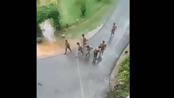 వేలూరు మెడికల్ కాలేజ్ లో ర్యాగింగ్ .. ఏడుగురు సస్పెన్షన్ 