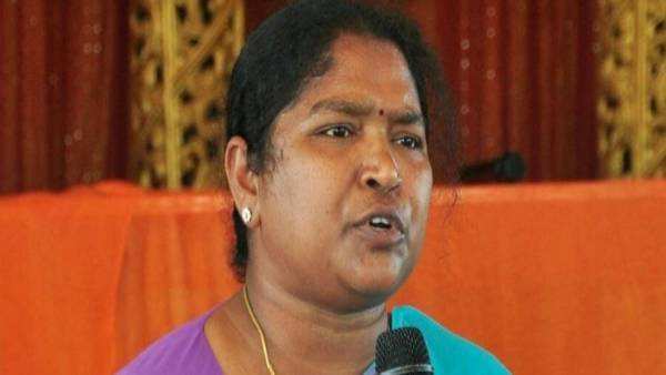 పాల్వాయి స్రవంతి పై దుష్ప్రచారంపై మండిపడిన ఎమ్మెల్యే సీతక్క