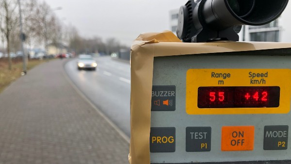 సీక్రెట్ కెమెరా ల విషయంలో వాహనదారుల అసహనం.. అదే విషయాన్ని ప్రస్తావించిన జాగృతి