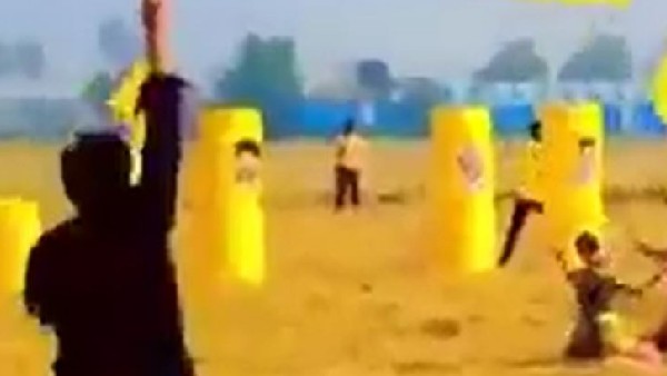 వరుస వలసలు.. వరుస వలసలు..