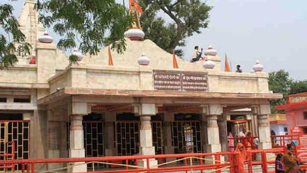 శివుడి గుడిలో ముస్లీంకు ఏం పని ?, ఆరా తీస్తున్న అధికారులు