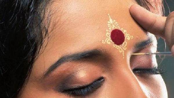 ఇంటికి దరిద్రం తెచ్చే పనులు ఇవే