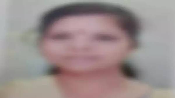 చేతులు ఎత్తేసిన ప్రియుడు చేతులు ఎత్తేసిన ప్రియుడు