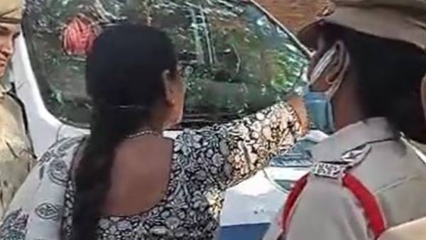 విజయమ్మ హౌస్ అరెస్ట్.. విజయమ్మ హౌస్ అరెస్ట్..