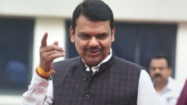  ఇండిపెండెంట్‌తో దేవేంద్ర ఫడ్నవిస్..