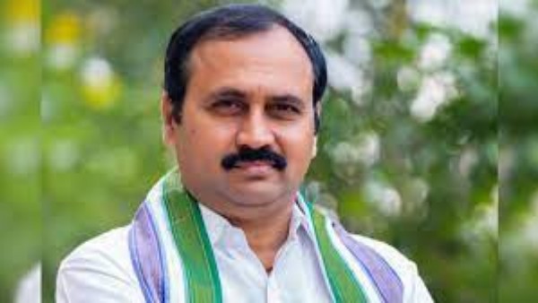 ఆళ్లను సత్తెనపల్లికి పంపించే అవకాశం? ఆళ్లను సత్తెనపల్లికి పంపించే అవకాశం?