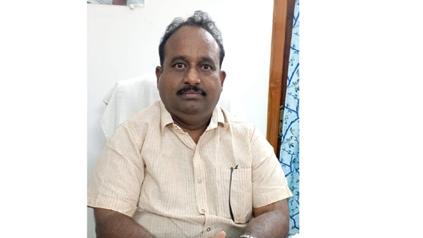 డొక్కా కానీ లేదంటే కత్తెర సురేష్