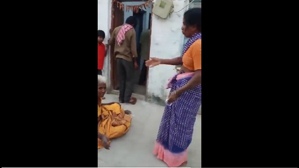 కాళ్ళ కడియాలు, పింఛన్ డబ్బుల కోసం తల్లిపై రాళ్ళతో దాడి చేసిన కూతురు