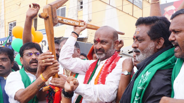 కేసీఆర్ అంతా నాశనం చేశారన్న బండి సంజయ్
