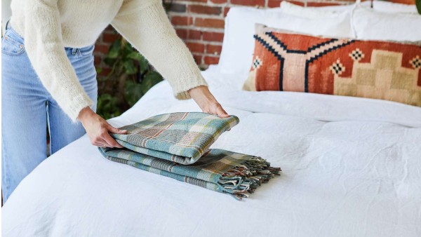 ఈ పనులు చేస్తే దరిద్ర దేవతకు ఆహ్వానం పలికినట్టే