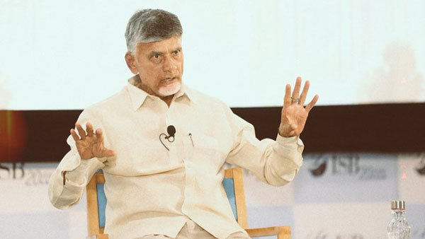 లక్ష్యం దిశగా పయనిస్తోన్న చంద్రబాబు