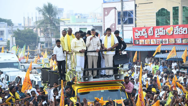 వైసీపీ ఓట్ బ్యాంకు పై గురి - కీలక భేటీలు